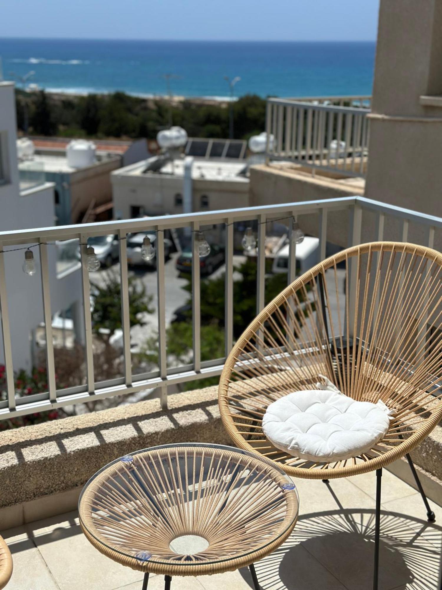 Sea View Apartment Near The Beach Pafos Dış mekan fotoğraf